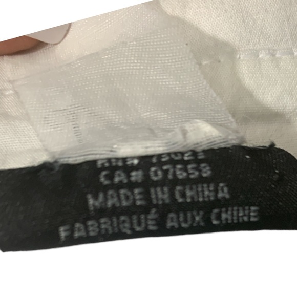 White 3/4 long sleeves Blouse Size M - Picture 9 of 9